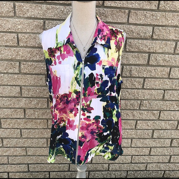 Sami & Jo Tops - Darling Sami & Jo Sleeveless Blouse